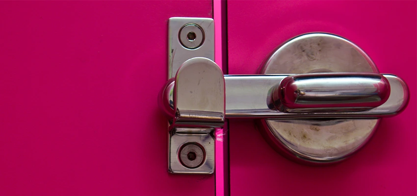 Childproof Gate Lock in Carbondale, Illinois