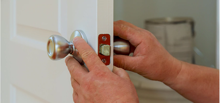 AAA Locksmiths For lock Replacement in Carbondale, Illinois